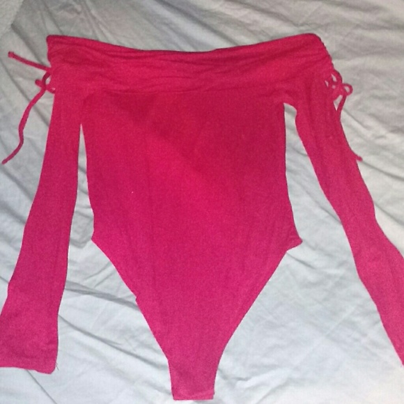 Sexy Cold-shoulder bodysuit - Picture 5 of 8